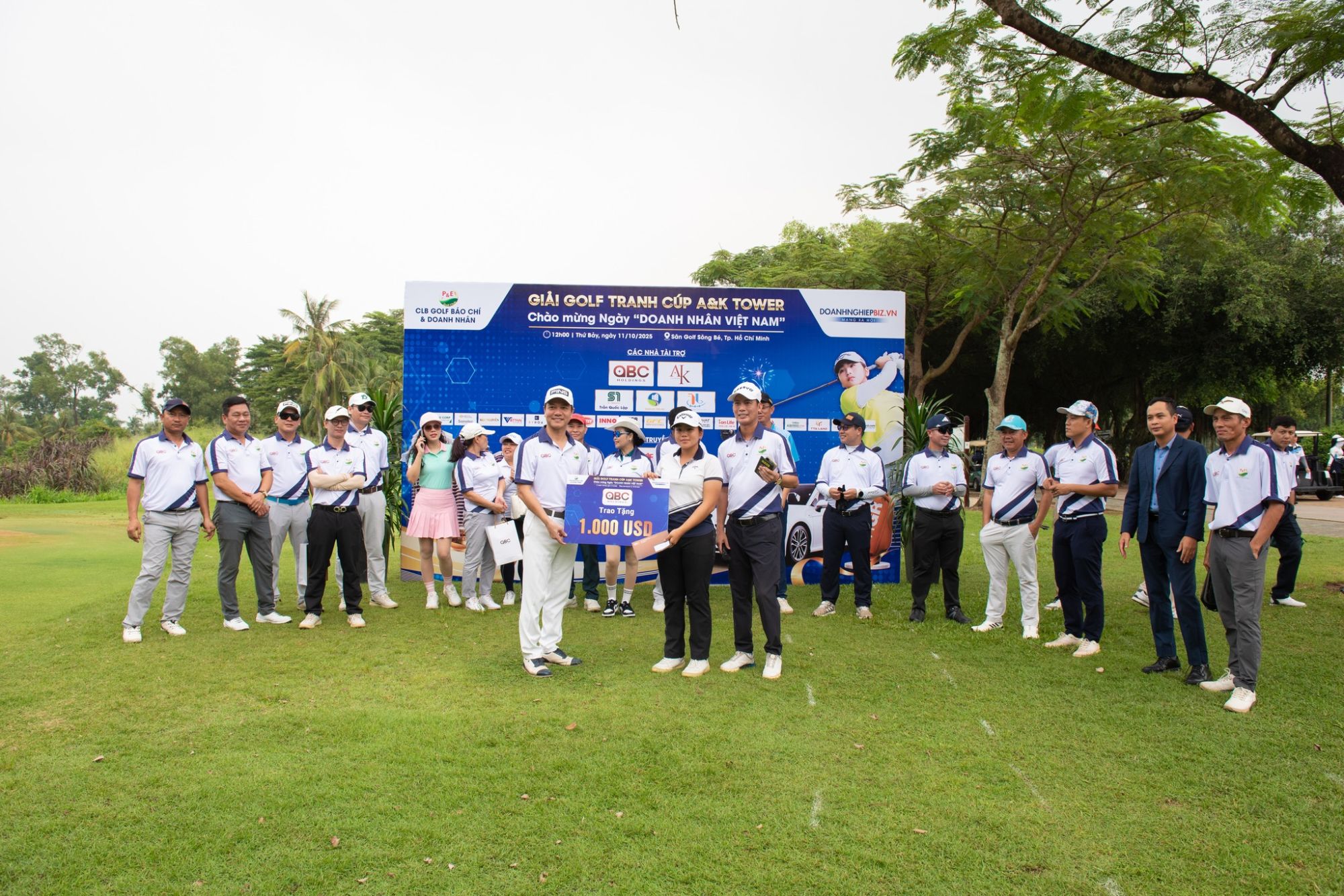 OBC Holdings Đồng Hành Cùng Giải Golf Chào Mừng Ngày Doanh Nhân Việt Nam 13/10
